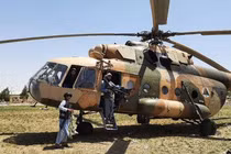Tin sốc từ Afghanistan: Taliban bắt sống 7 trực thăng của quân đội chính phủ