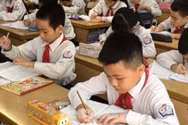 Hà Nội nghiêm cấm các trường tổ chức ôn tập trước 1/8