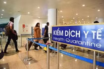 Bốn khách Việt về nước từ Thái Lan phải cách ly