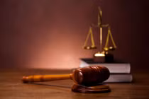 Đạo đức và lợi ích nhóm 