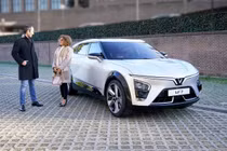 Vinfast VF7