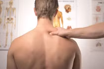  Xoa bóp chữa co cứng cơ vân