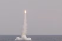 Video tàu ngầm Kilo 636.3 Nga phóng tên lửa Kalibr trên biển Nhật Bản