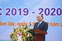 Thủ tướng: Dạy chữ quan trọng, dạy làm người quan trọng hơn