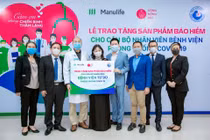 Manulife Việt Nam tri ân bác sĩ các bệnh viện phụ sản thông qua món quà bảo vệ