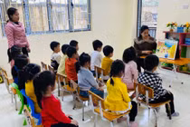 Thành phố Hà Nội hỗ trợ giáo dục mầm non: ''Cú hích'' cho sự nghiệp trồng người