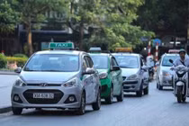 Taxi truyền thống muốn thanh lý hợp đồng với toàn bộ tài xế, chuyển đổi thành xe hợp đồng điện tử như Grab để hưởng ưu đãi