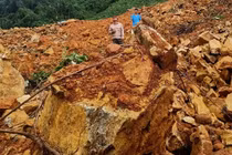 Lên phương án nổ mìn thông đường vào Rào Trăng 3