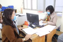 Hà Nội trả lương hưu, trợ cấp BHXH qua tài khoản ATM từ 7/4, tiền mặt từ 16/4