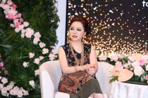 Bà Nguyễn Phương Hằng