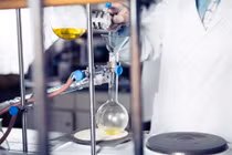  Tinh dầu diệt khuẩn hỗ trợ phòng chống SARS-CoV-2