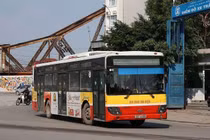 Miên man thắc mắc khi đi xe buýt Hà Nội thời 4.0