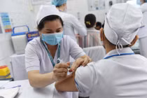 Lưu ý về tiêm phòng văcxin Covid-19 ở bệnh nhân ung thư