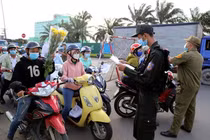 TPHCM vẫn chưa có chủ trương cho người dân đi xe máy về quê sau ngày 30/9.