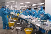 Virus lây trong không khí, ca bệnh ở Việt Nam cách xa 10m vẫn mắc Covid-19
