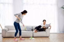 Vợ như osin vì việc không tên