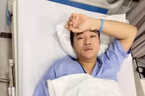 Ca sĩ Minh Quân giảm 7kg vì cắt một phần dạ dày