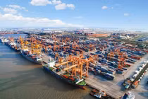 Các hiệp hội đề xuất không thu phí sử dụng hạ tầng khu vực cửa khẩu cảng biển đối với hàng hóa vận tải bằng đường thủy nội địa.