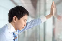 Đau đớn khi biết vợ ngoại tình lấy tiền cứu chồng