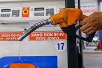 Bộ Công Thương đề nghị Bộ Tài chính tính toán lại thuế đối với xăng dầu