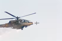 Israel bất ngờ tấn công quân đội Syria ở cao nguyên Golan