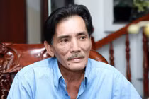 Nghệ sĩ Thương Tín thông báo có nhà biệt thự ở, vợ đồng ý quay về