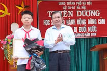 Hà Nội khen thưởng học sinh cứu hai em nhỏ đuối nước