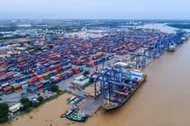  Bộ Công Thương đề xuất 6 giải pháp giải quyết ùn tắc cảng Cát Lái