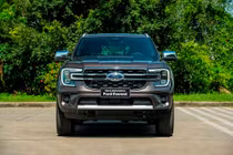 Ngoại thất xe Ford Everest Titanium+ 4x4.