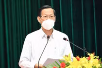Chủ tịch UBND TPHCM Phan Văn Mãi phát biểu tại Lễ tuyên dương đoàn công tác tăng cường và tham gia phòng chống dịch Covid-19 trên địa bàn TPHCM.