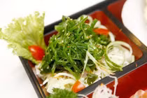 Người bệnh suy giáp nên và không nên ăn gì? 
