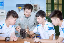 Đề nghị cho phép các trường nghề giảng dạy văn hóa THPT