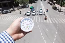 Hà Nội nóng nhất cả nước, nhiệt độ các tuyến đường nhựa lên tới 45- 50 độ