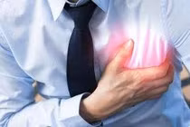  Đau ngực trái đột ngột
