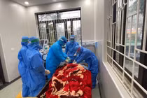 Hết bệnh nhân là “bó hoa đẹp nhất” tặng bác sĩ điều trị Covid-19