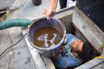 Sự cố nước sông Đà: Viwaco nói gì về yêu cầu bồi thường gần nửa tỉ của dân?