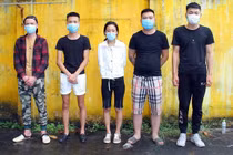 Chặn 2 ôtô chở 10 người Trung Quốc nhập cảnh trái phép