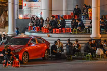 Hàng quán ở Hà Nội sau lệnh đóng cửa phòng dịch Covid-19