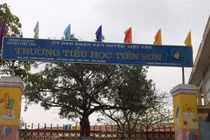 Thầy giáo bị tố dâm ô hàng chục học sinh tiểu học viết đơn xin ra khỏi ngành