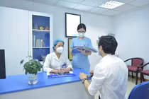 Bệnh nhân sau mắc Covid bị đau đầu, đau vùng răng miệng cần đi khám ngay