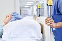  Hạ thân nhiệt chỉ huy cứu sống người bệnh