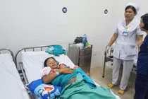Sản phụ sinh ba sau khi siêu âm thai đôi