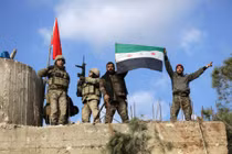 Syria: Lực lượng SDF liên tục thảm bại, mất hàng chục khu dân cư và đường cao tốc M-4