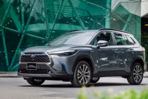 Chủ xe Toyota Corolla Cross nói gì sau khi trải nghiệm công nghệ hybrid?