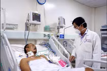 Giảm thân nhiệt cứu bệnh nhân hôn mê, 2 lần ngưng tim vì điện giật
