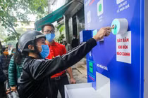 Hà Nội: Khai trương cây ATM thực phẩm miễn phí đầu tiên của Báo Người Lao Động tại 16F Phùng Hưng