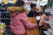  Cảnh báo thiếu hụt mỳ gói trong dịch