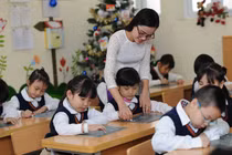 Dự thảo Luật Nhà giáo: Bỏ đề xuất miễn học phí cho con giáo viên 
