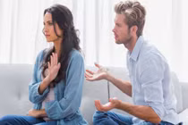 Muốn ly hôn vì… vợ cũ của chồng 