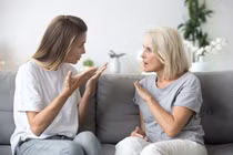 Mẹ chồng trả giá 3 tỷ… đòi tôi ly hôn 